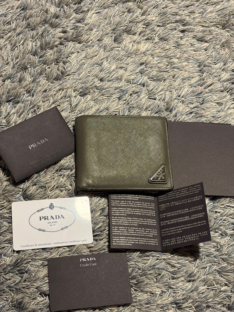PRADA プラダ 二つ折り財布 2M0738 サフィアーノ ギャラ有