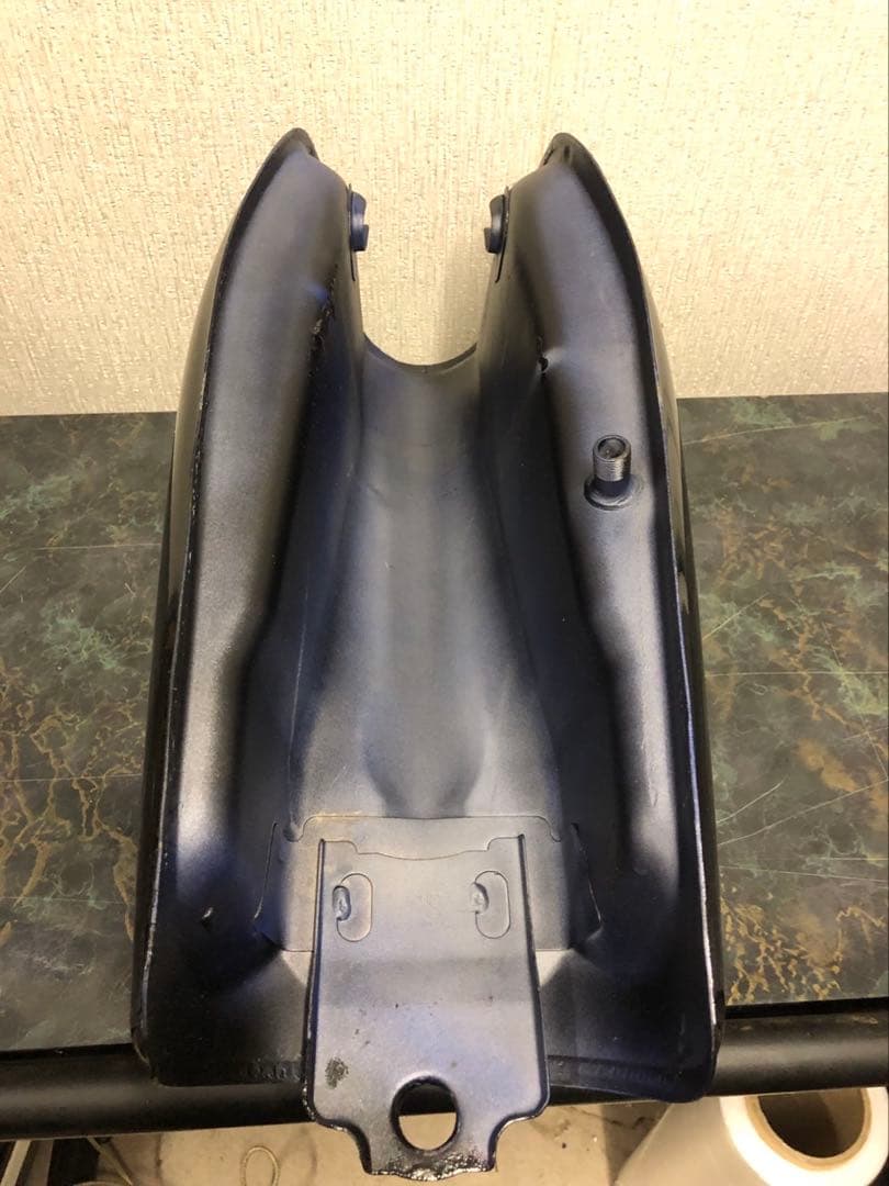 ☆送料無料‼︎ 汎用8Lビッグタンク　ピュアブラック　エイプ.CD50.FTR