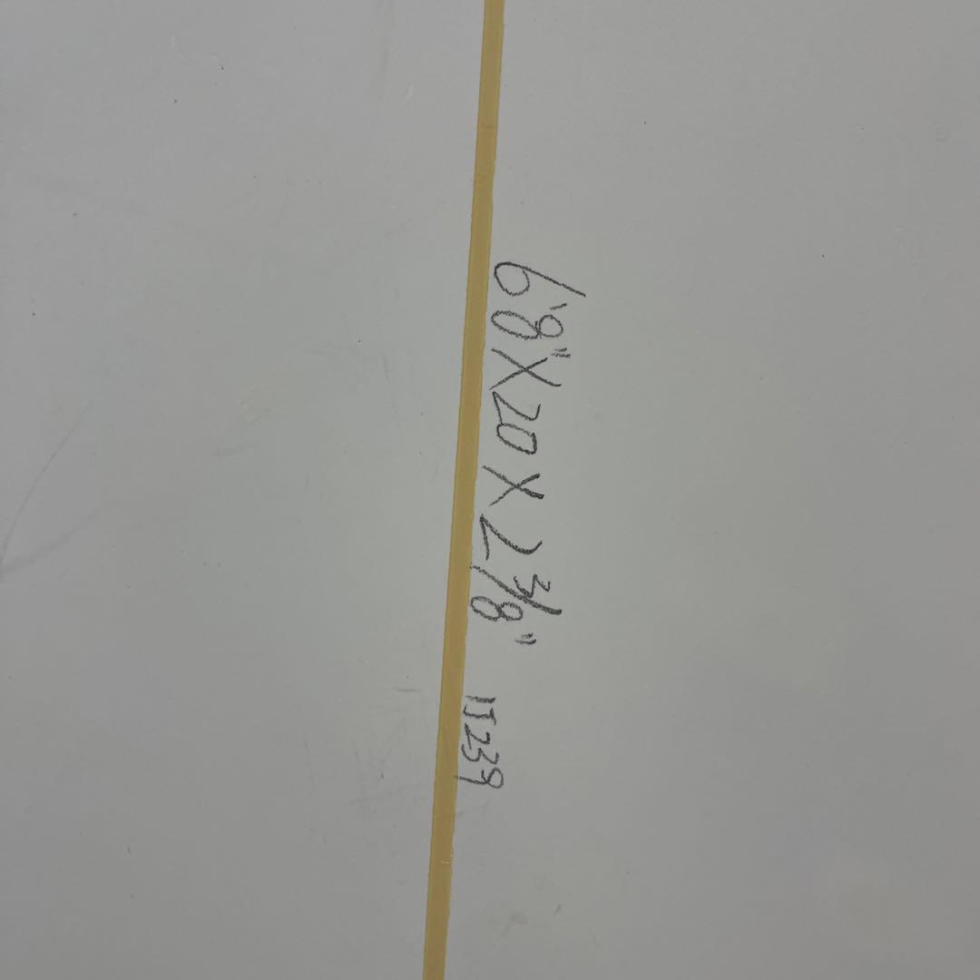 セミロングサーフボード　ワックスいらない