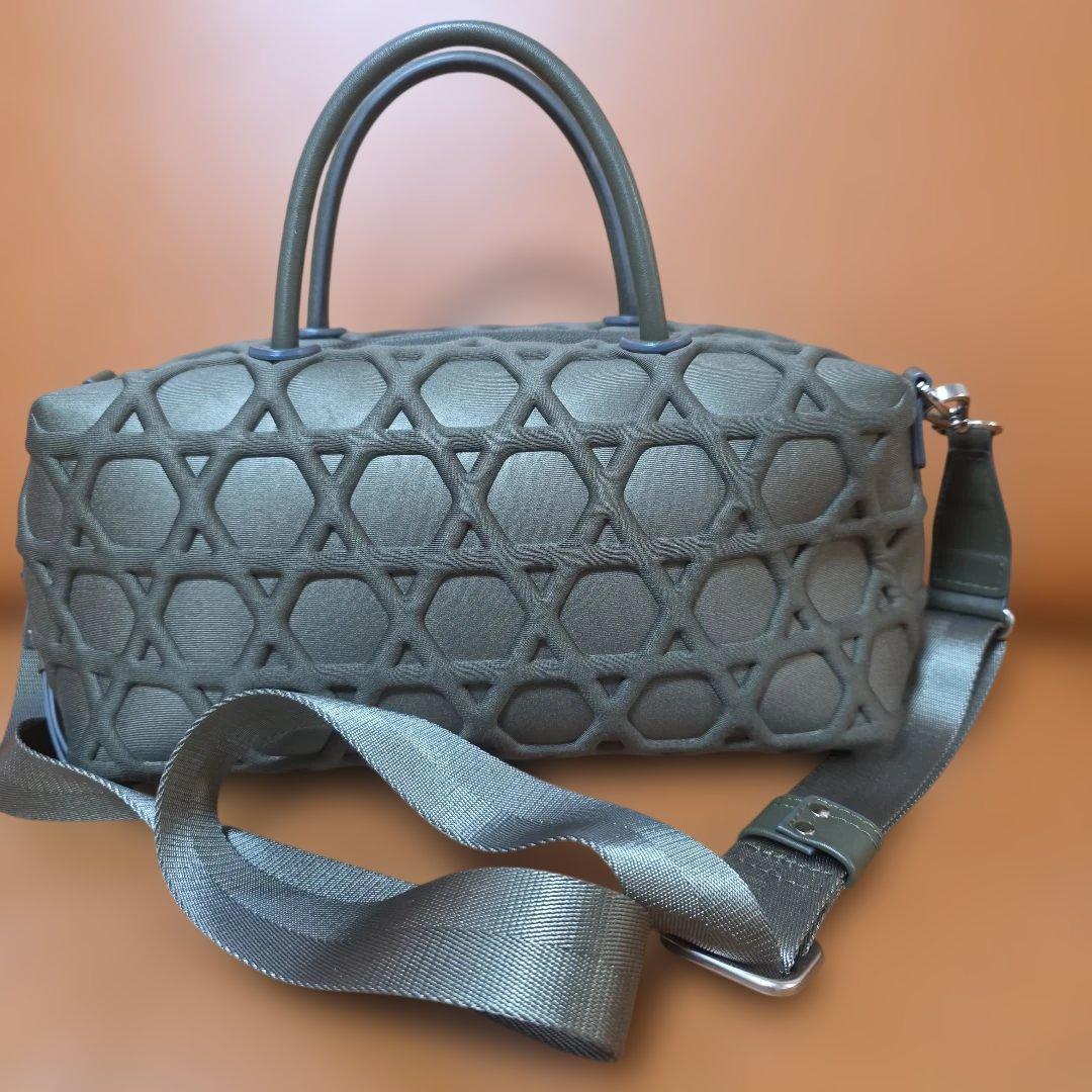 LAQUOH ラクーオ ショルダーバッグ