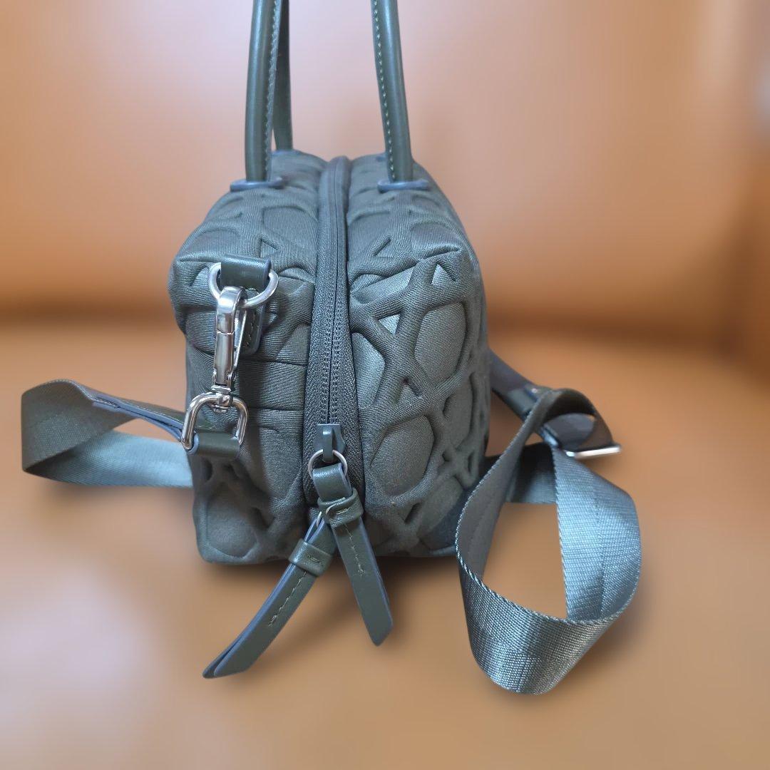 LAQUOH ラクーオ ショルダーバッグ