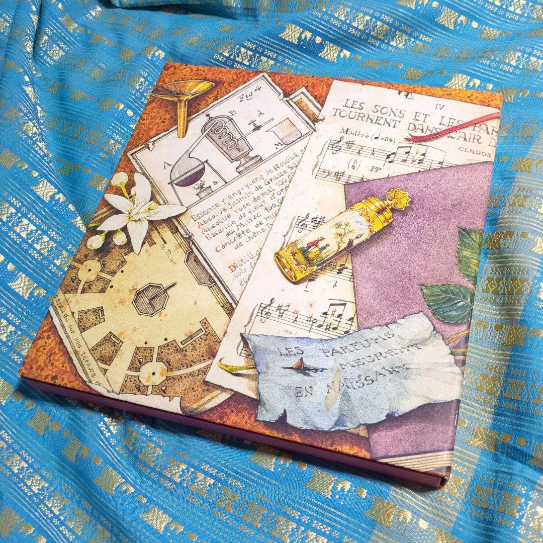 貴重　洋書　L'Ame Parfumee Des Jardins　フランス語香水