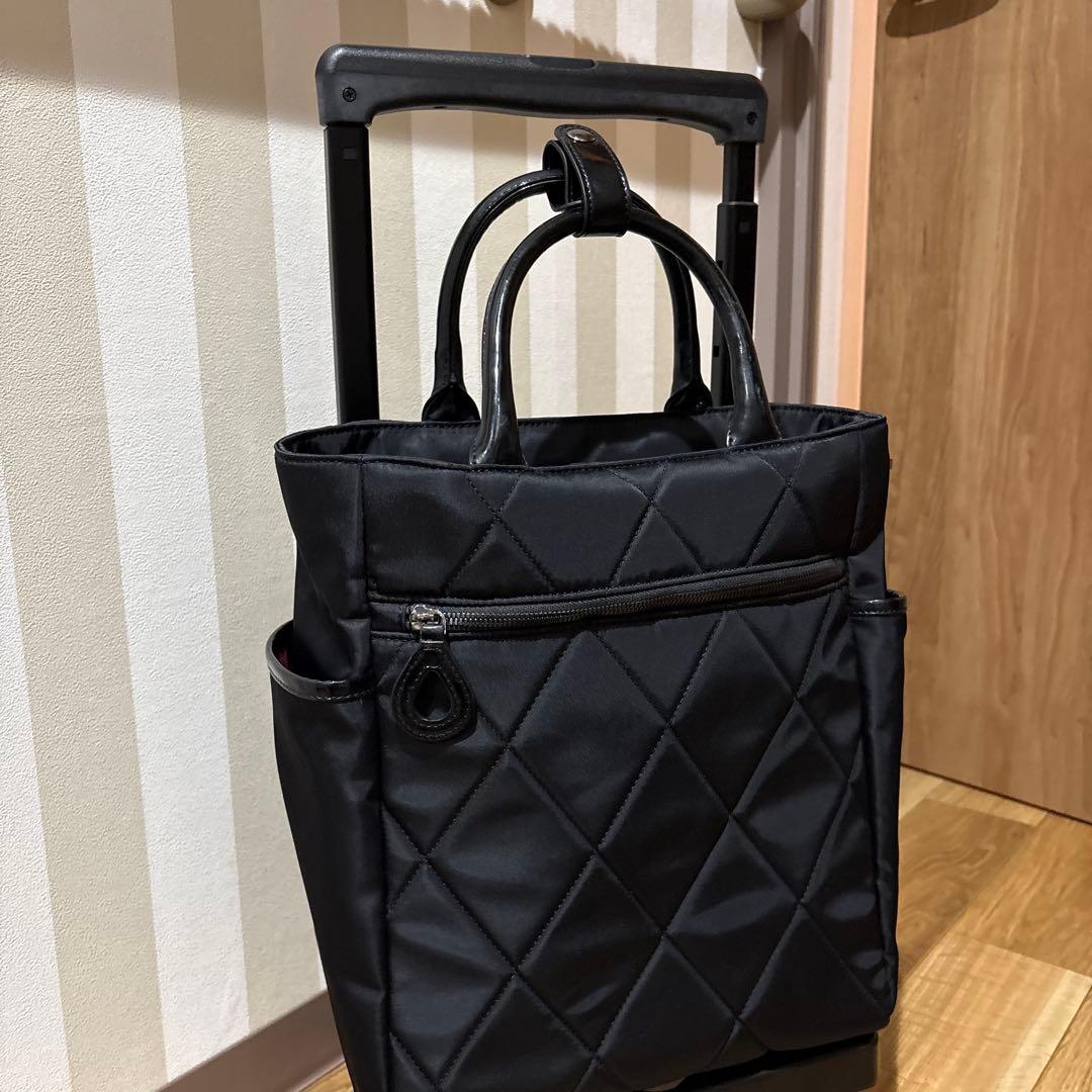 未使用品！！スワニーSWANY 支えるバッグ　黒　ショルダーバッグセット