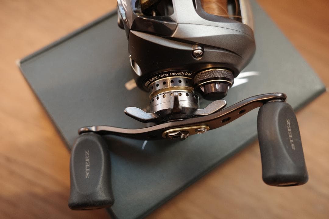 【美品】Steez 100HL ベイトリール 左ハンドル 中古