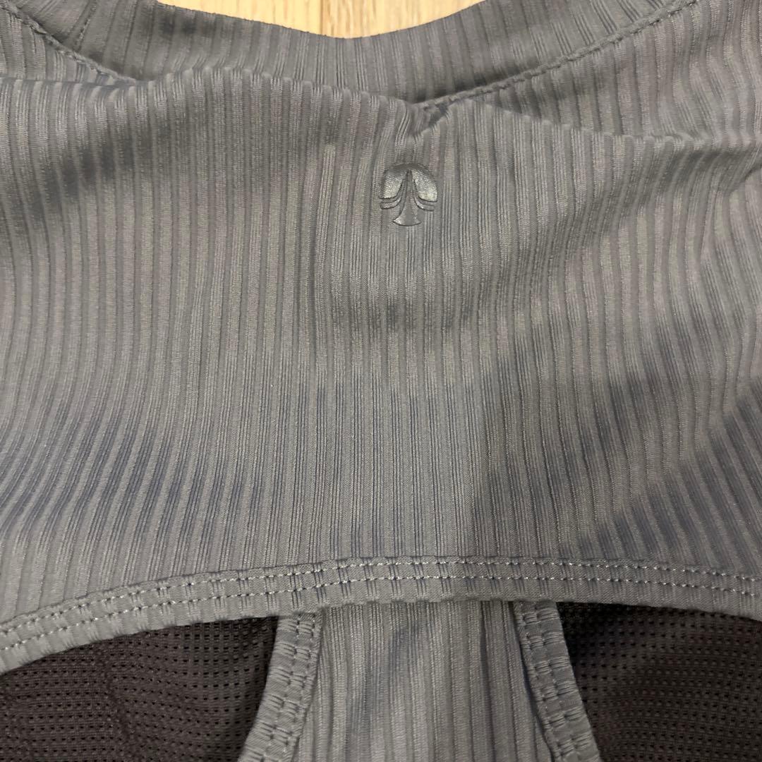 【SUKALA】　カップ付きバックベントTee チャコール　M