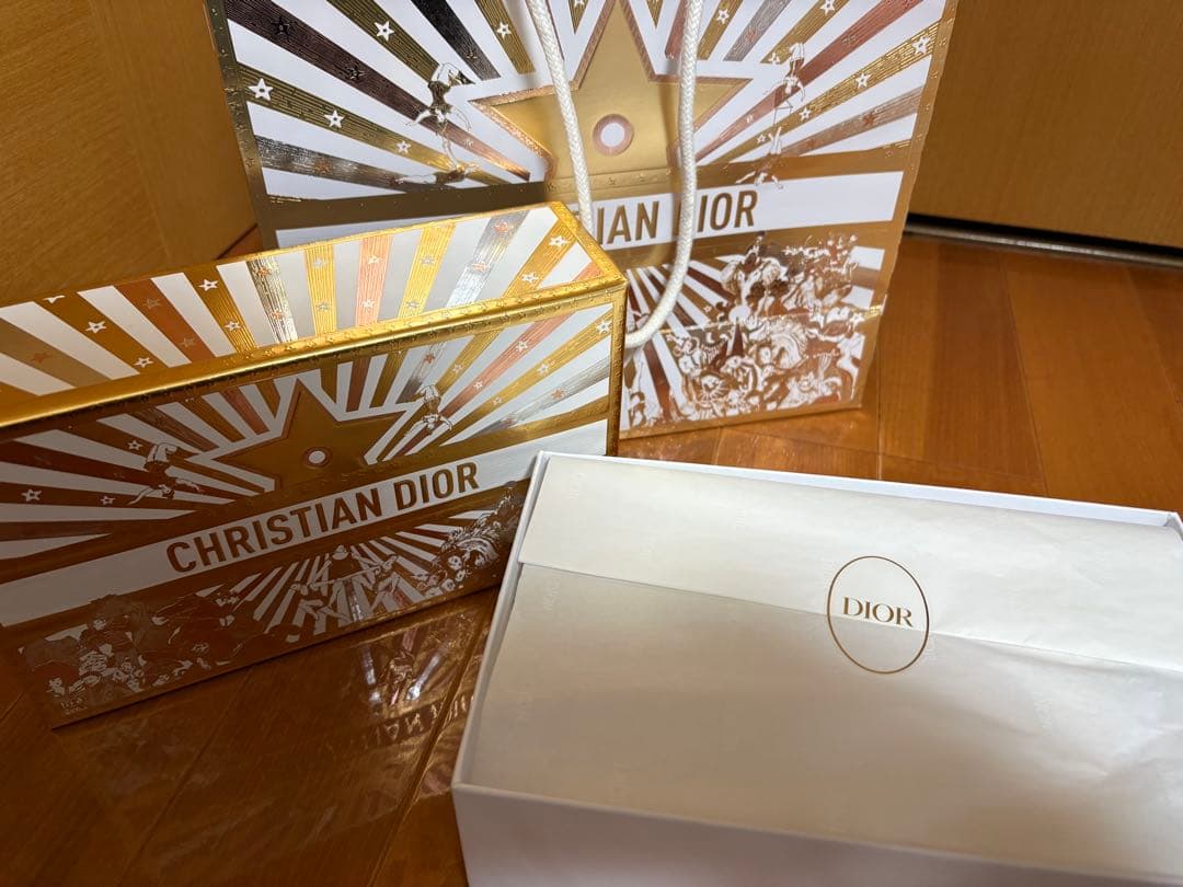 DIOR 2025ホリデー パレット