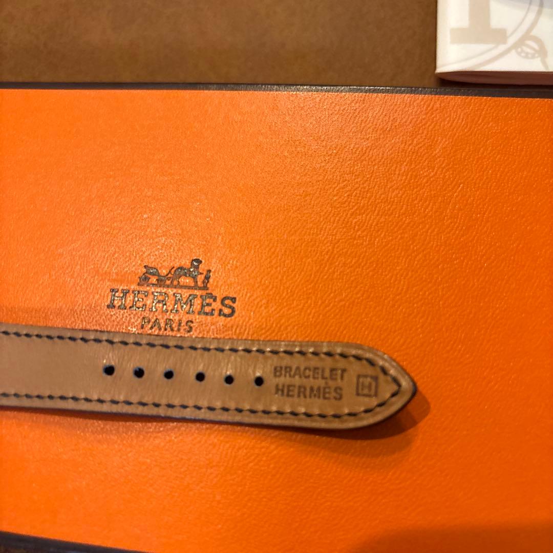 エルメス　Hウォッチ　白文字盤　ブラックレザーベルト　稼動品