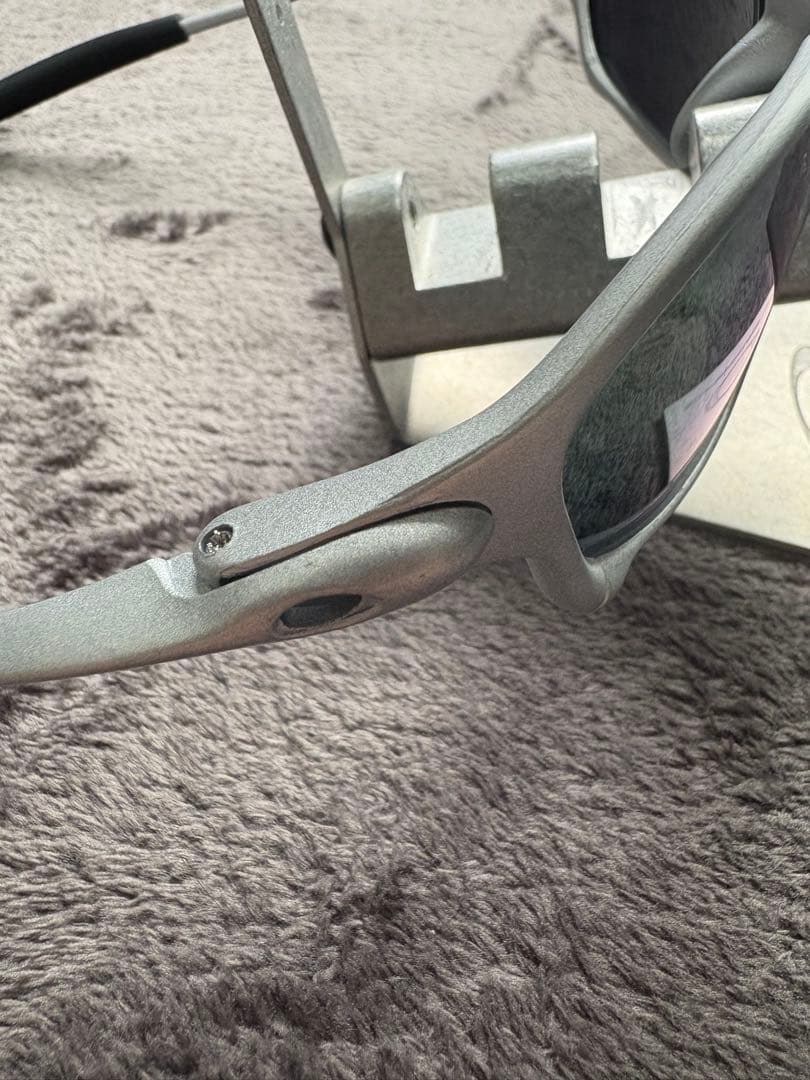 新品未使用　金属製　メタルサングラス　シルバー　イエロー　トラビス y2k