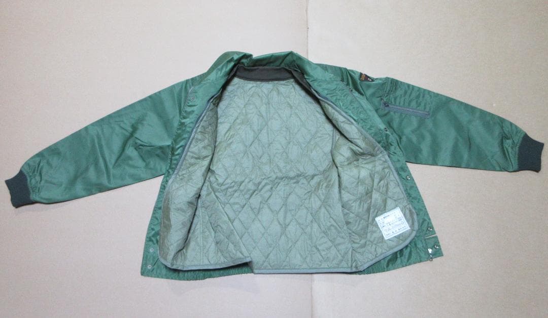 ３号：陸上自衛隊のジャンパー（Ｍサイズ）