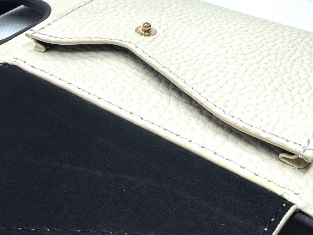 BANDOLIER バンドリヤー iphone15 ケース クリーム