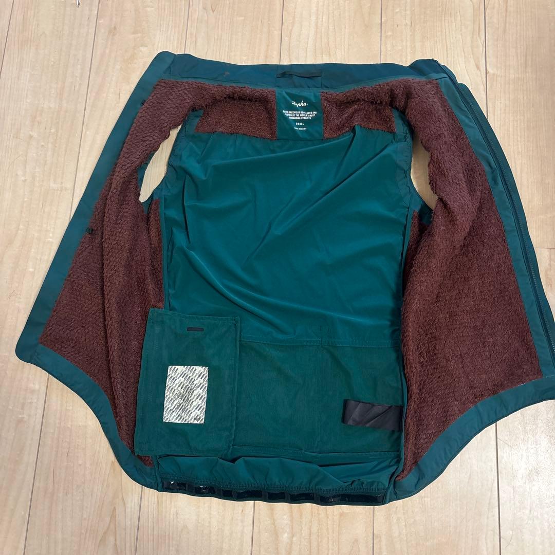 rapha プロチーム　インサレーテッドジレ