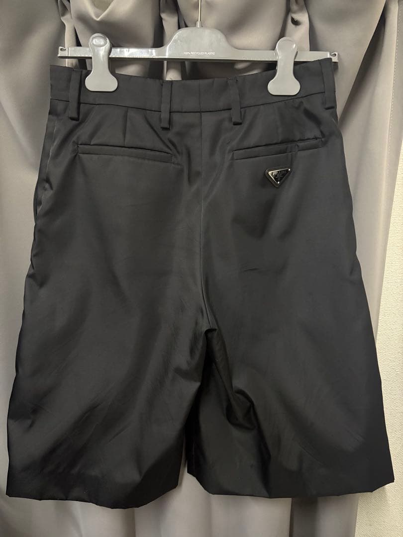 最安値！PRADA 22ss ナイロン　ショートパンツ