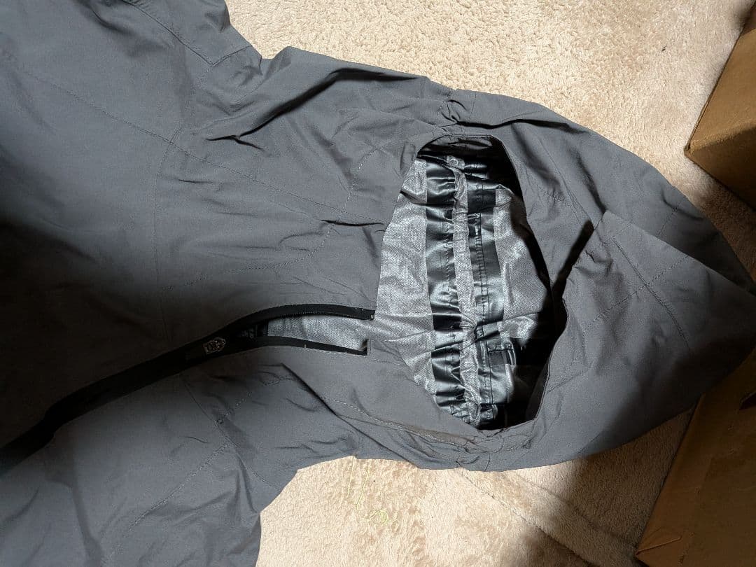 O.S.P ウィンドブレイカー　３回着用美品