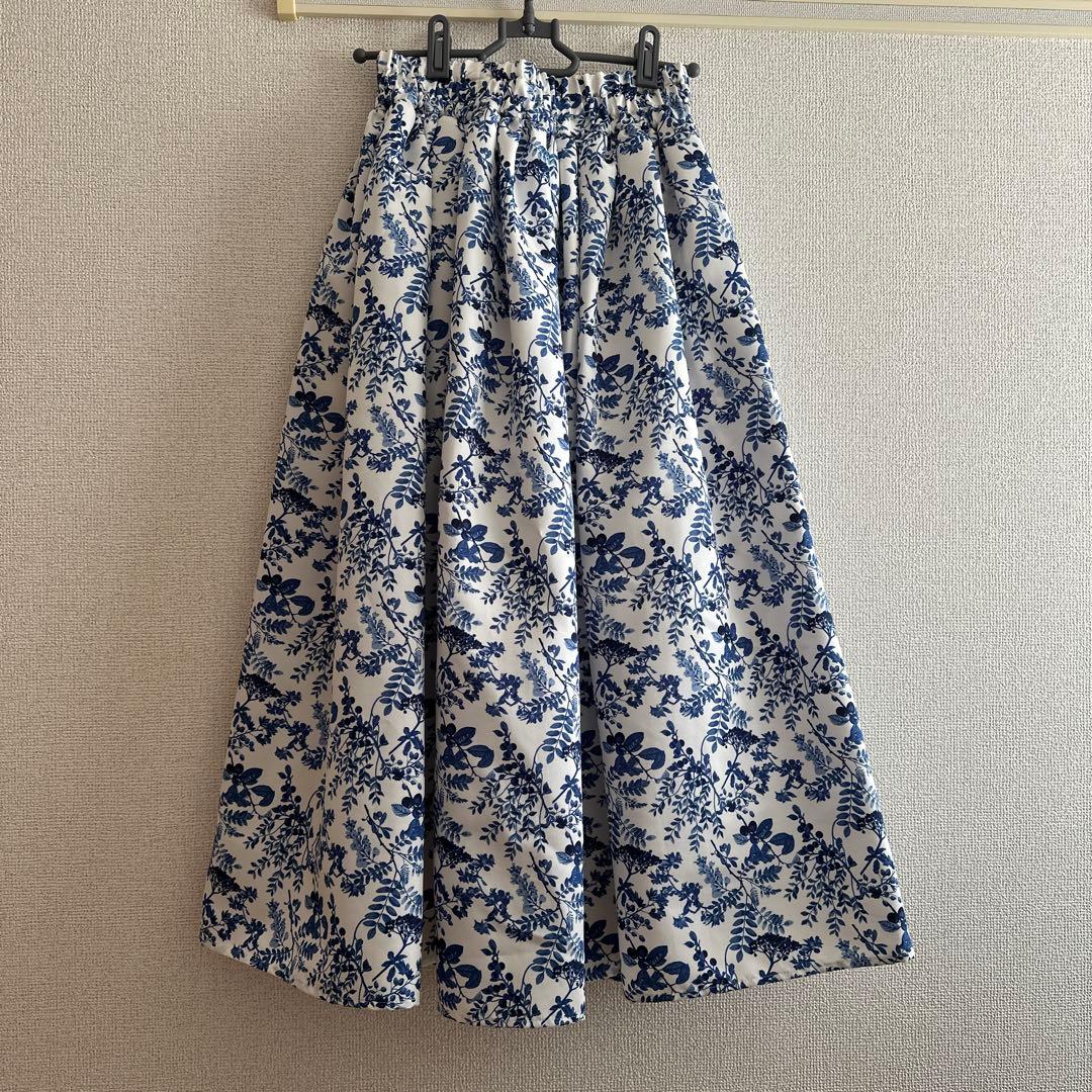 L*様 SEVEN TEN セブンテン フラワープリントスカート（青） タグ付き