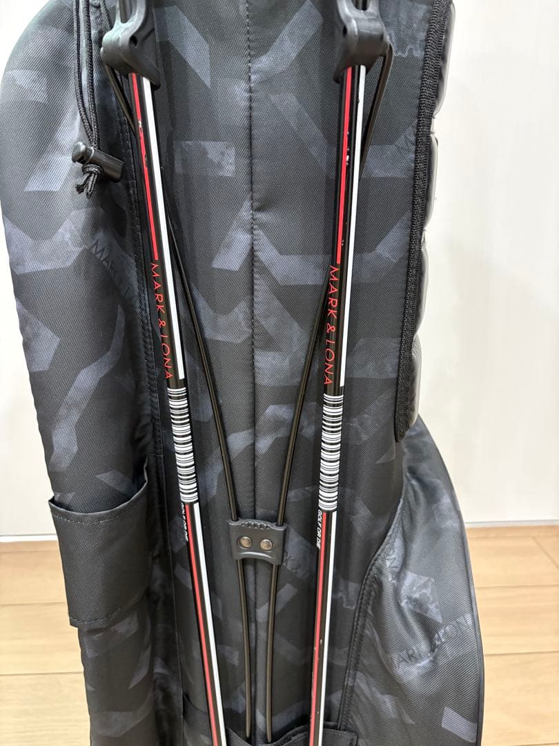 MARK & LONA スタンド式キャディバッグ