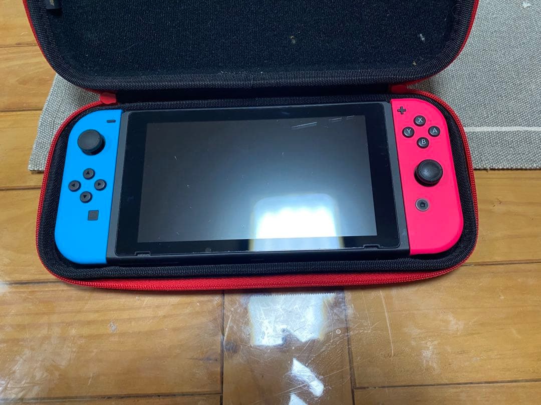 Nintendo Switch 青と赤 本体 充電器・HDMIケーブル付