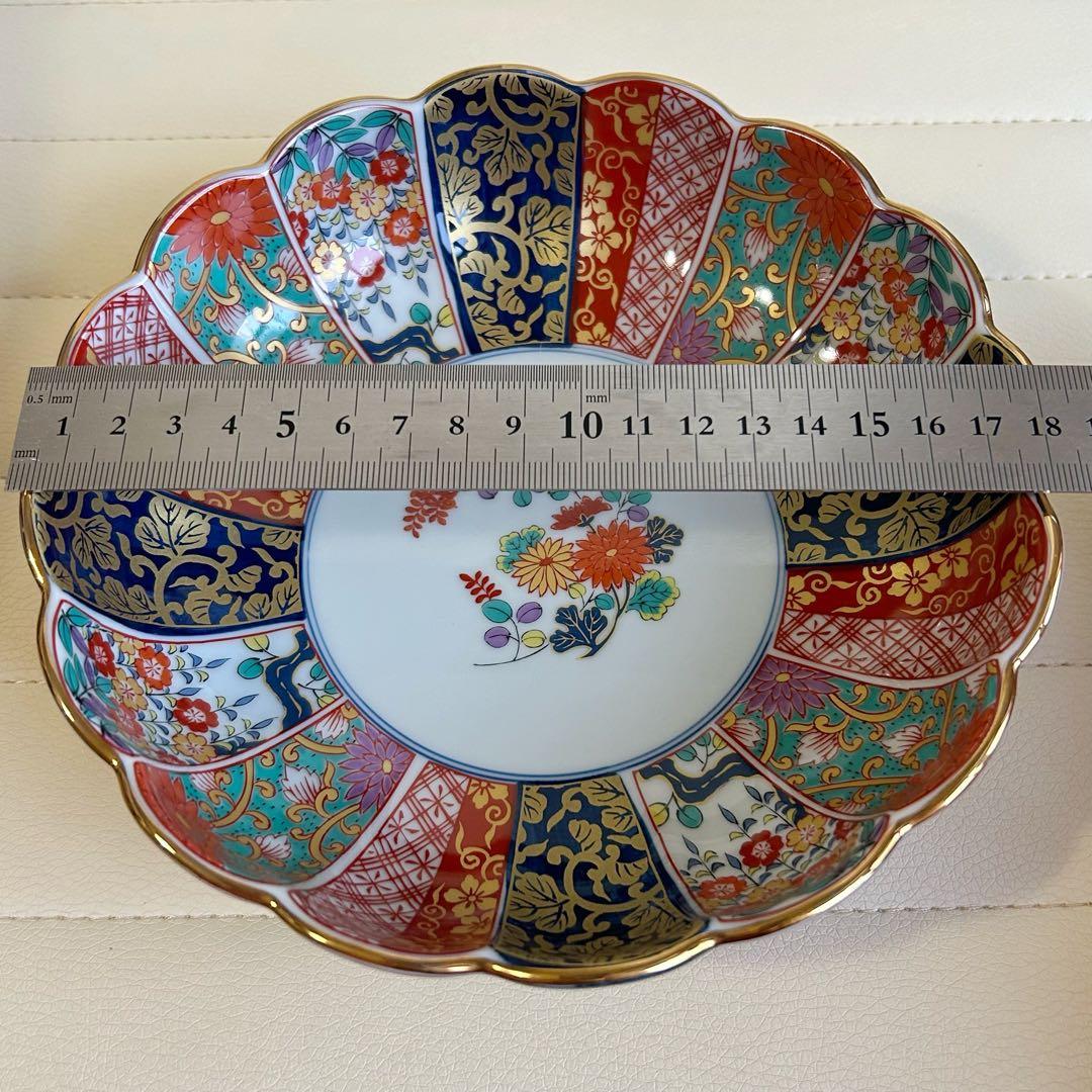 有田焼　清秀　元禄古伊万里　菊割鉢　大鉢　輪花盛鉢　金彩色絵染錦　深皿　金襴手