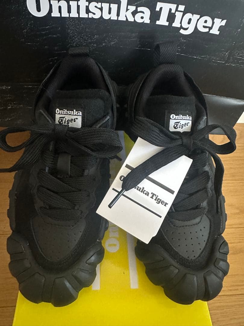 【新品タグ付き】オニツカタイガーDENTIGLES LS デンティグレ23cm