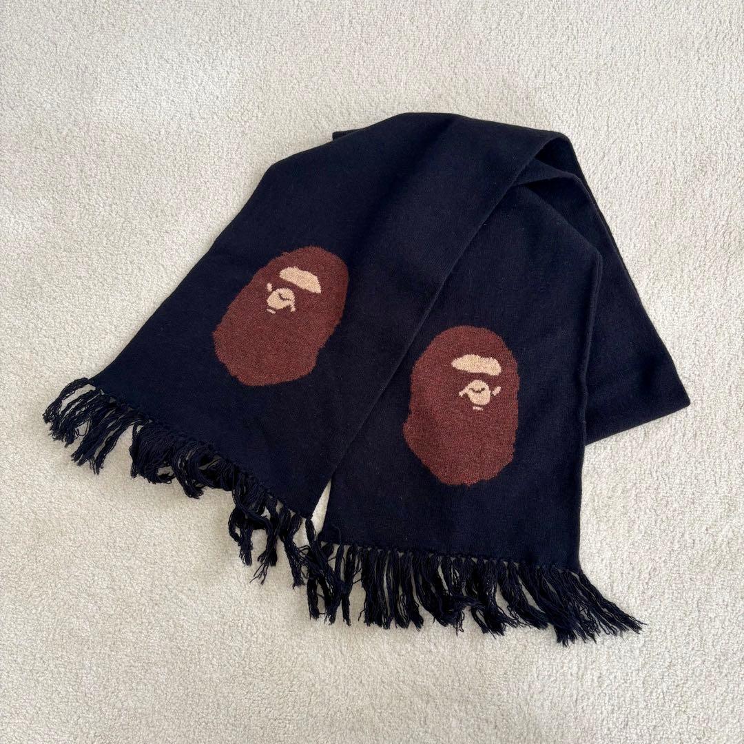 A BATHING APE®︎ ビッグロゴ ロングマフラー【ウール素材】