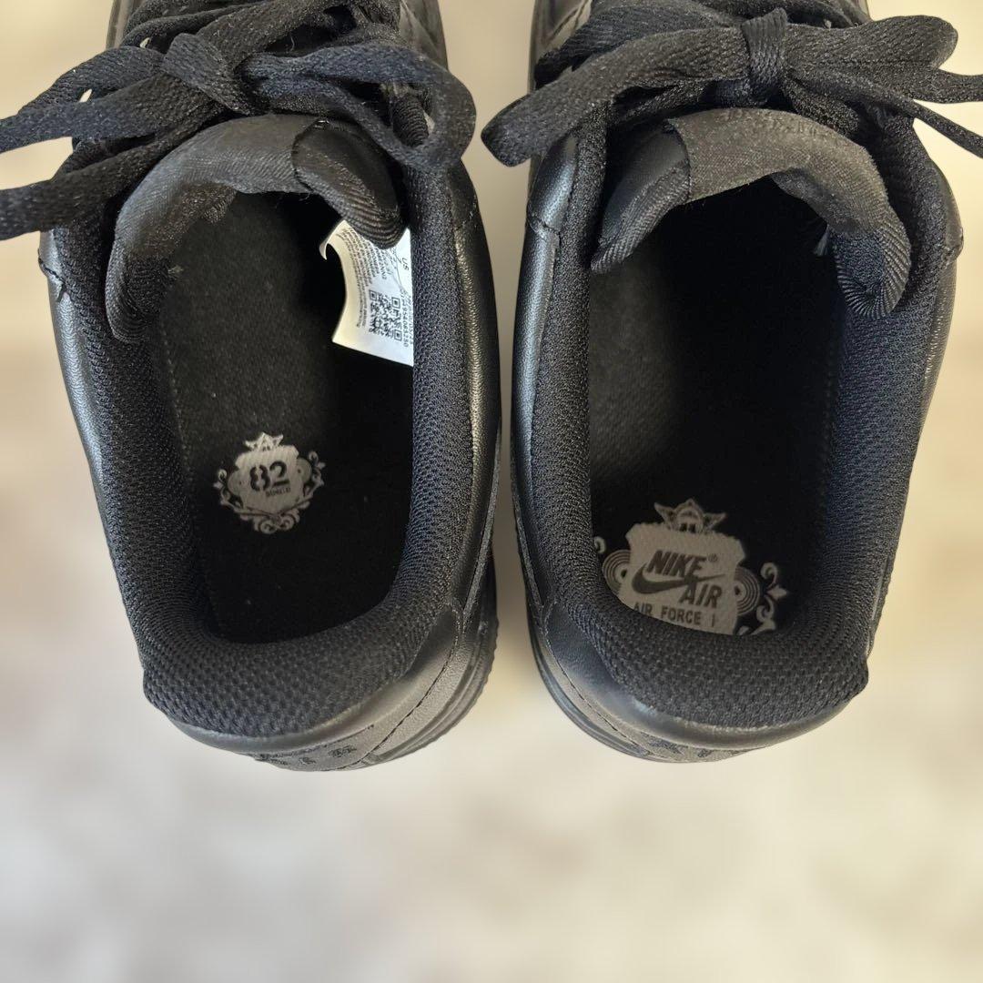 NIKE エアフォース1 スニーカー　オールブラック黒24.0㎝