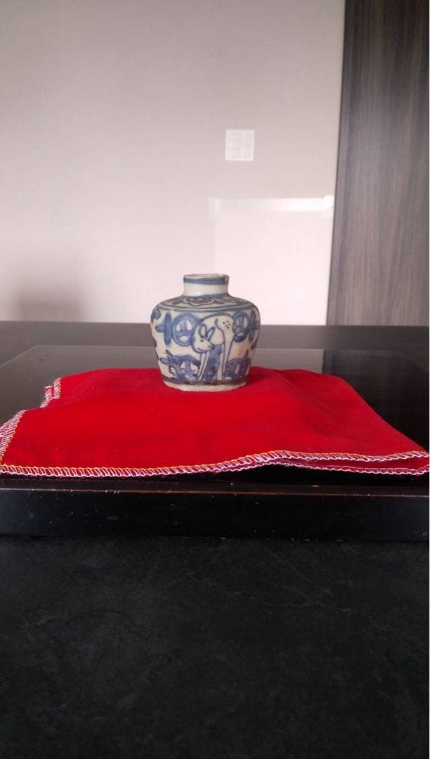 安南　中国美術　古陶磁　古美術　小壷　鹿　青花　振り出し