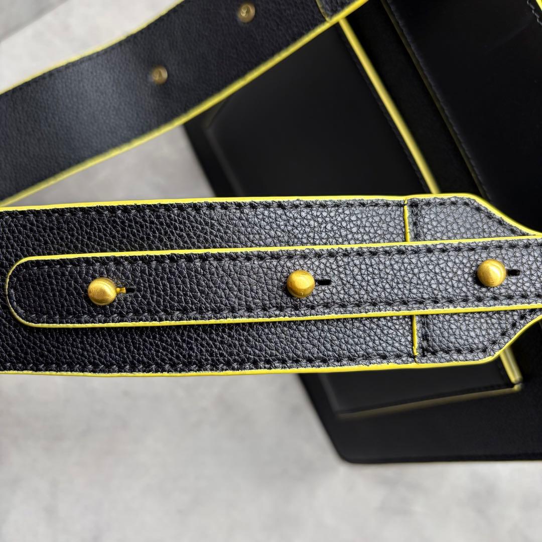 BIÉDE ELEMENT 05 BOOK 2Way Bag Black