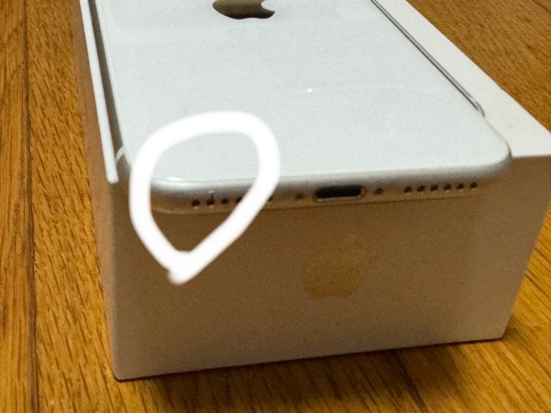 iPhoneSE第2世代 64GB SIMフリー