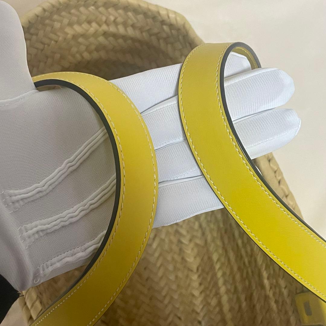 新品同様　ロエベ　バスケットバッグ　イエロー　ミディアムサイズ　ヤシの葉&カーフ