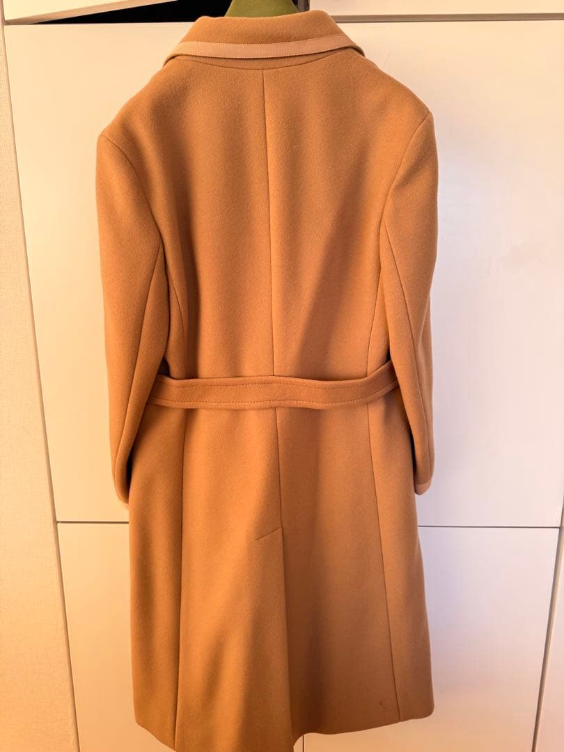 GUCCI ベージュ ロングコート GUCCIのハンガー付き