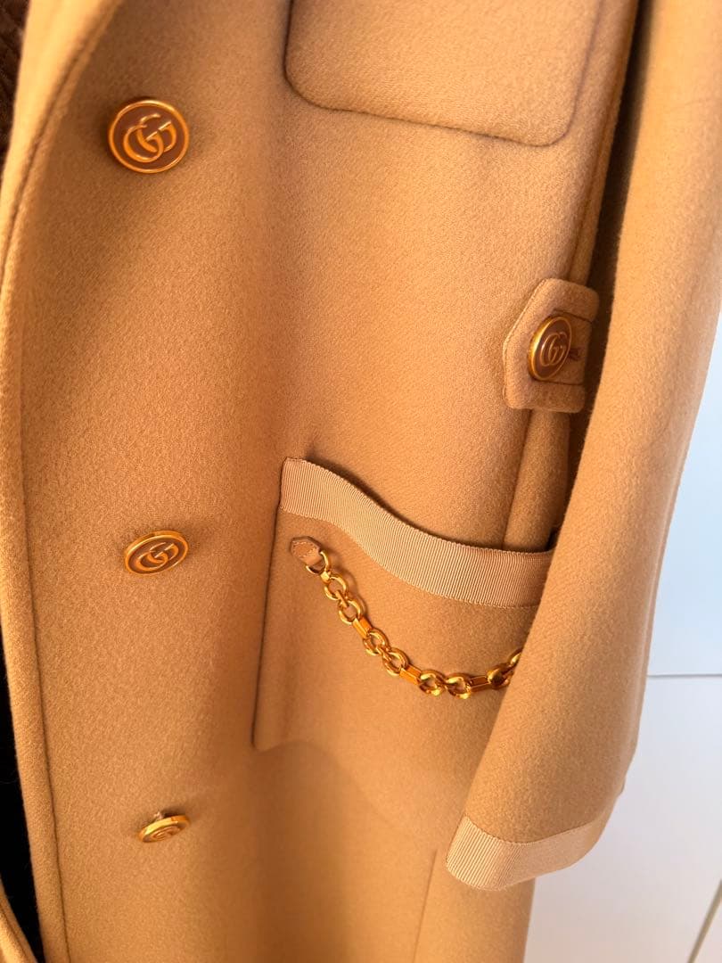 GUCCI ベージュ ロングコート GUCCIのハンガー付き