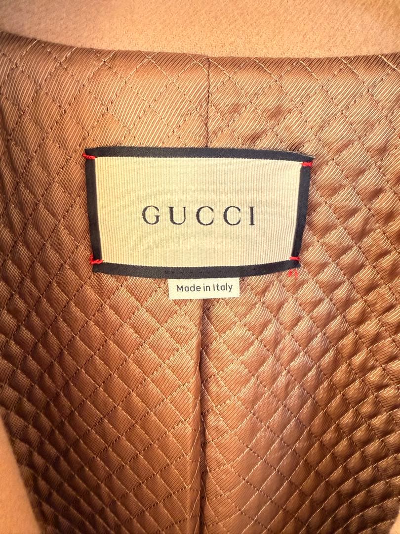 GUCCI ベージュ ロングコート GUCCIのハンガー付き