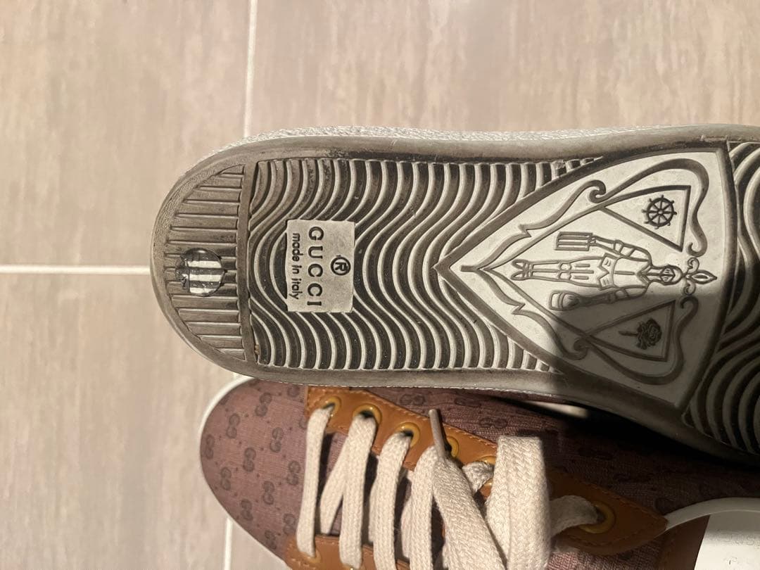 【美品】GUCCI ミッキーマウス スニーカー