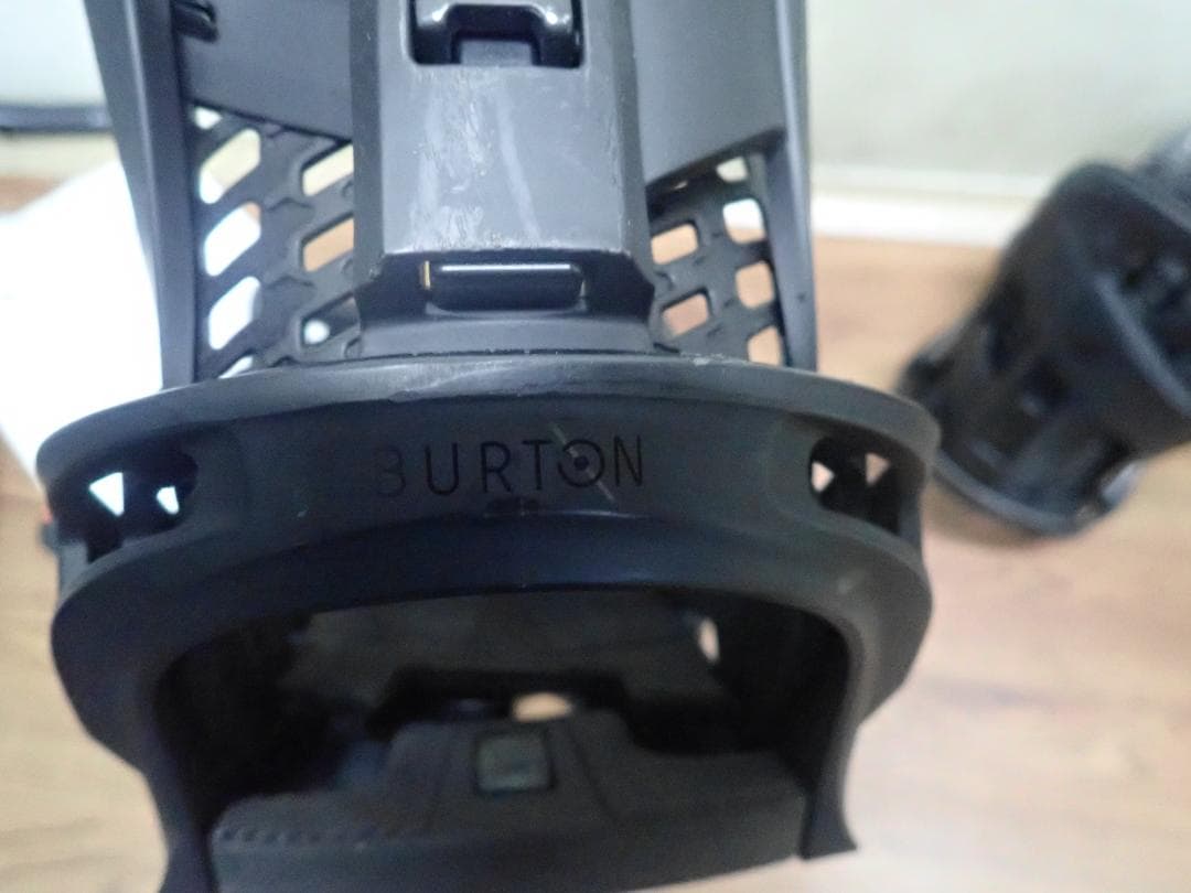 J*3様 Burton Genesis スノーボードビンディング ブラック　M