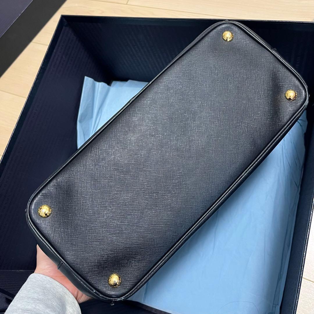 PRADA ブラック レザー サピアノ BN2274