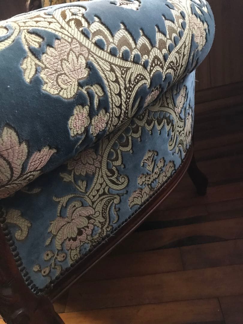 ソファ　ダマスク柄　高級　応接間　アンティーク　ビンテージ