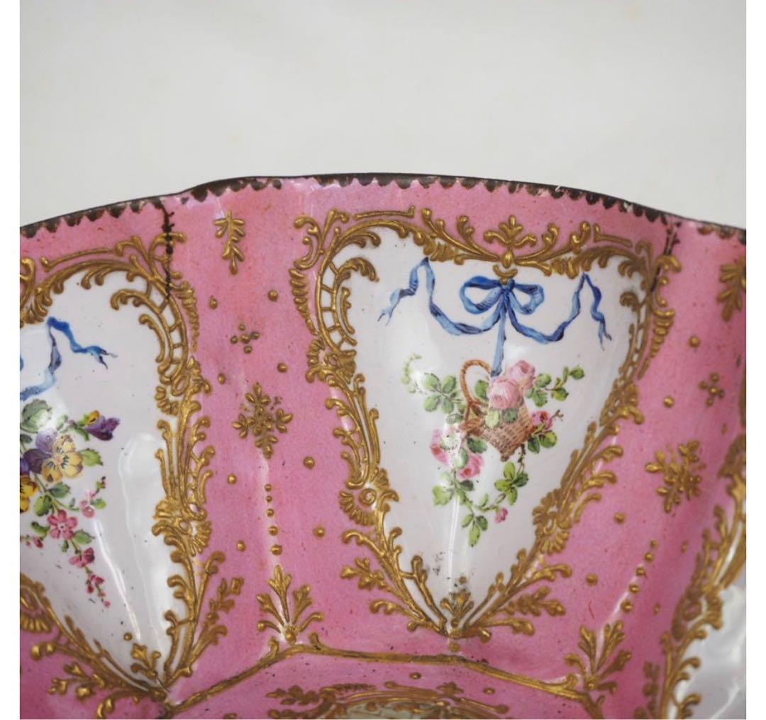 きなこ☆送料無料　18世紀フランス　総手描き　描画七宝/銅胎画琺瑯　鉢