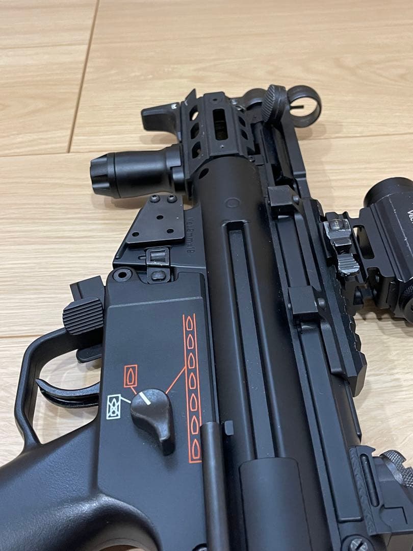 東京マルイ MP5K HC ハイサイクル 外装カスタム+おまけ（ドットサイト）