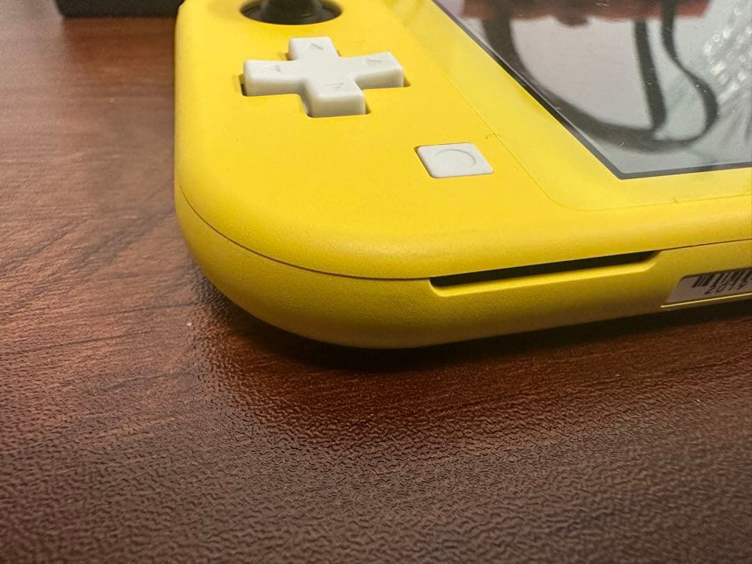 ★動作確認済★ニンテンドースイッチライト本体イエロー充電器付