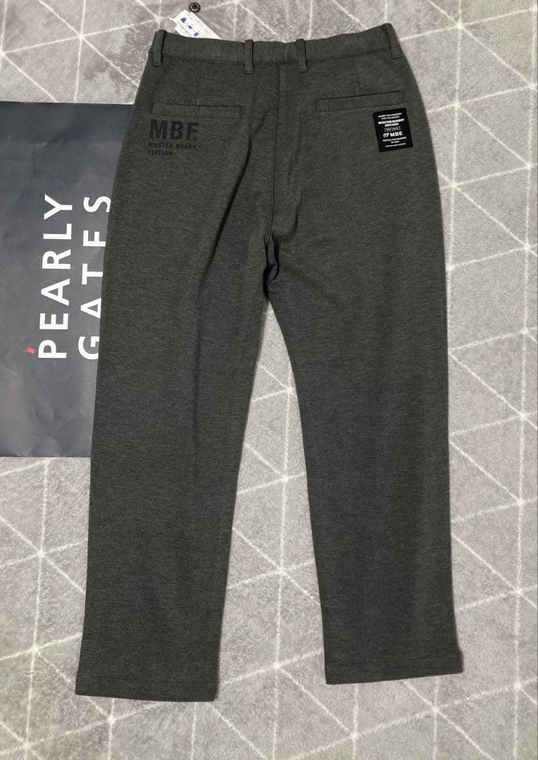 新品 パーリーゲイツ マスターバニー ソリストヒート ツイルパンツ(5)Lグレー