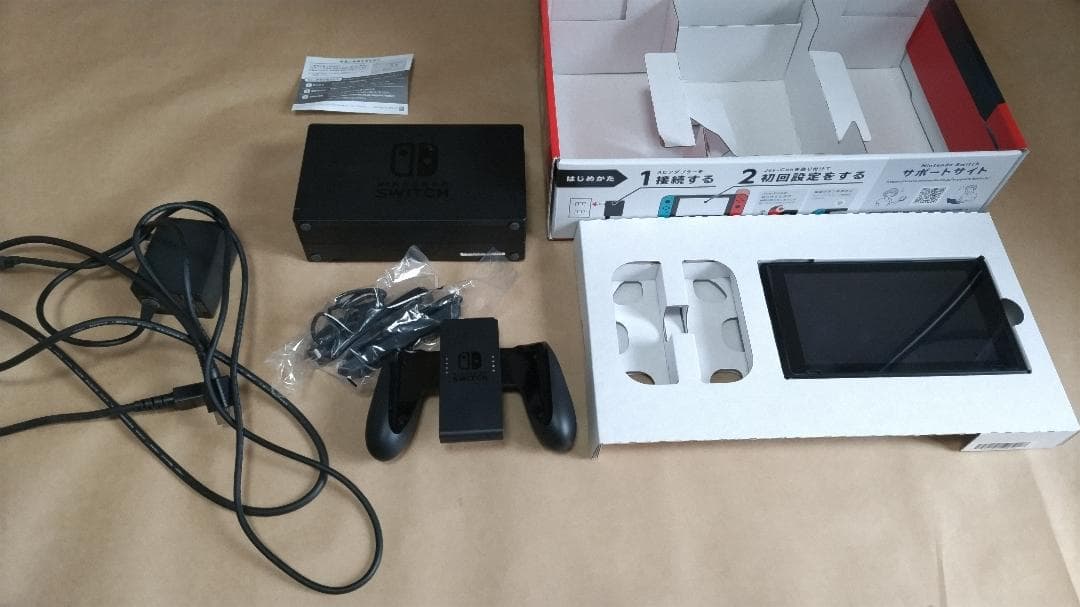 Nintendo Switch 本体と付属品セット(joy-conなし)