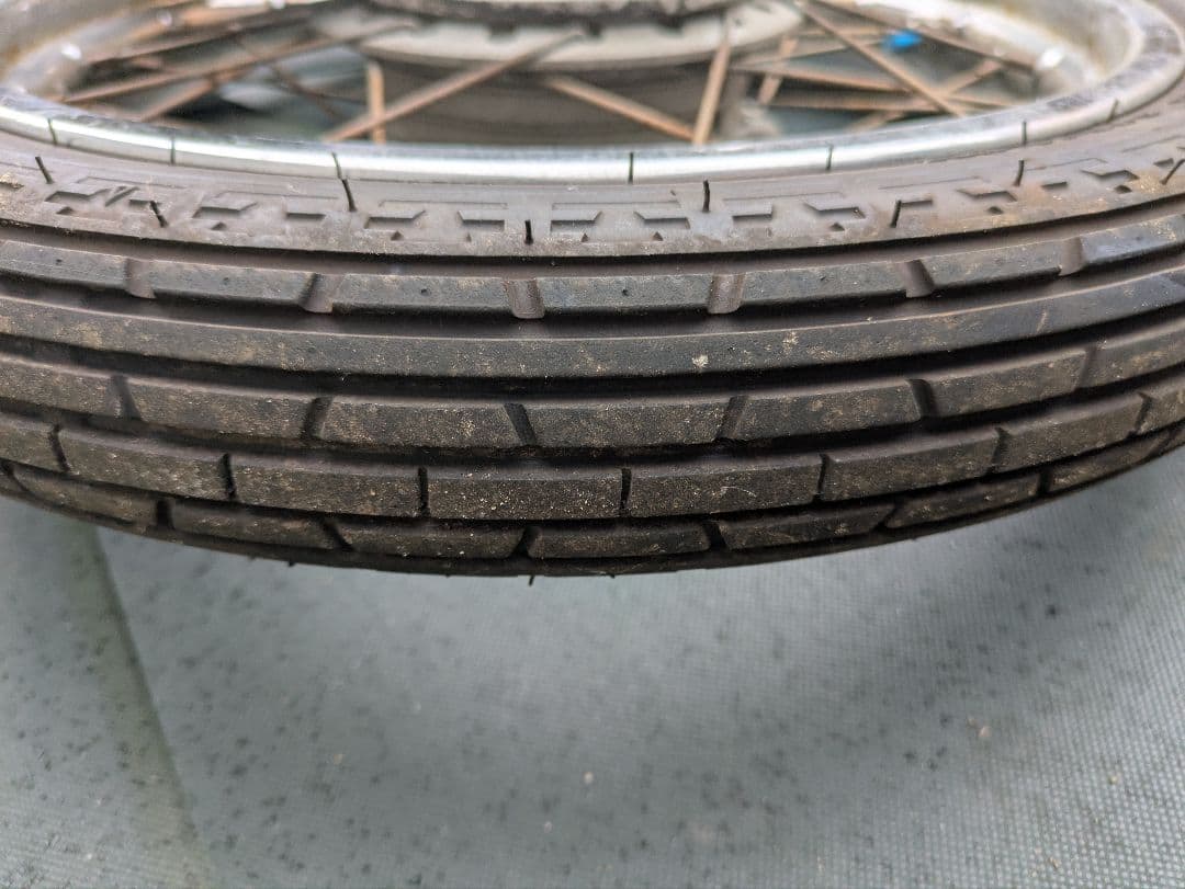 M*o様 リトルカブ4速セル付きフロントタイヤ