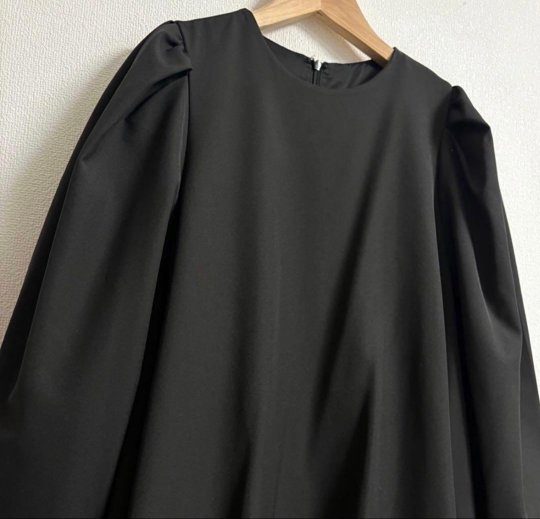 TREFLE +1 トレフルプラスワン　 レディワンピース　フリル　パフスリーブ