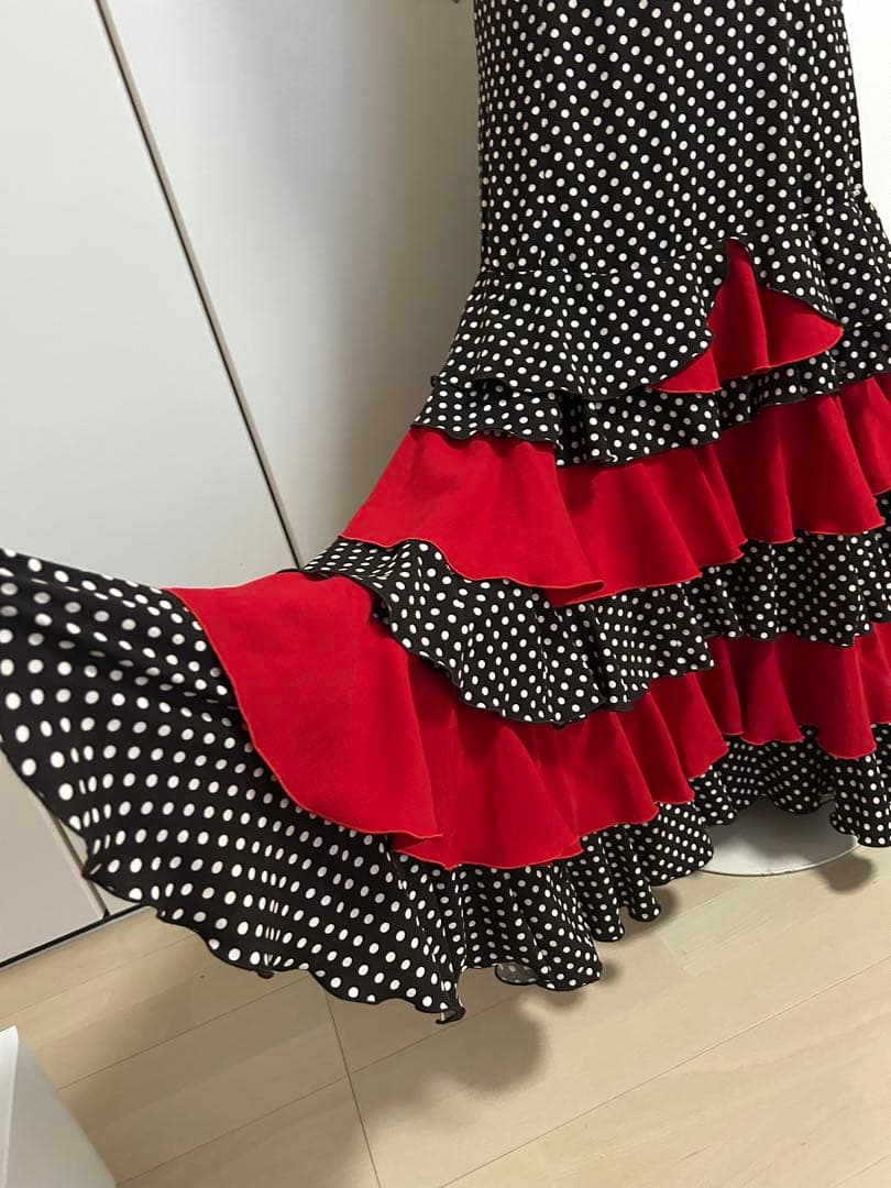 フラメンコ　ハイウエストファルダ