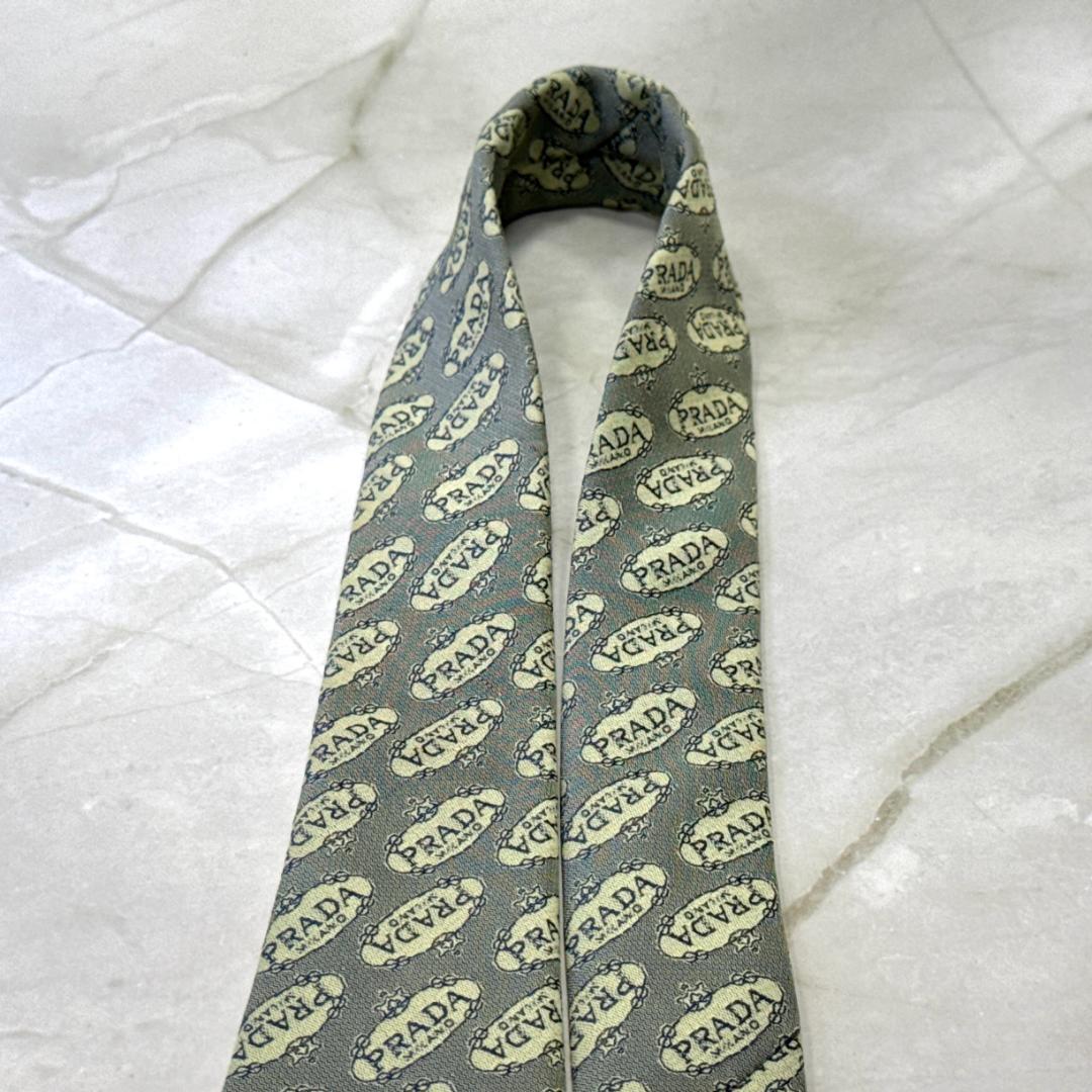 ☆即発 PRADA プラダ ネクタイ 総柄 ロゴ ジャガード織 グレー 美品