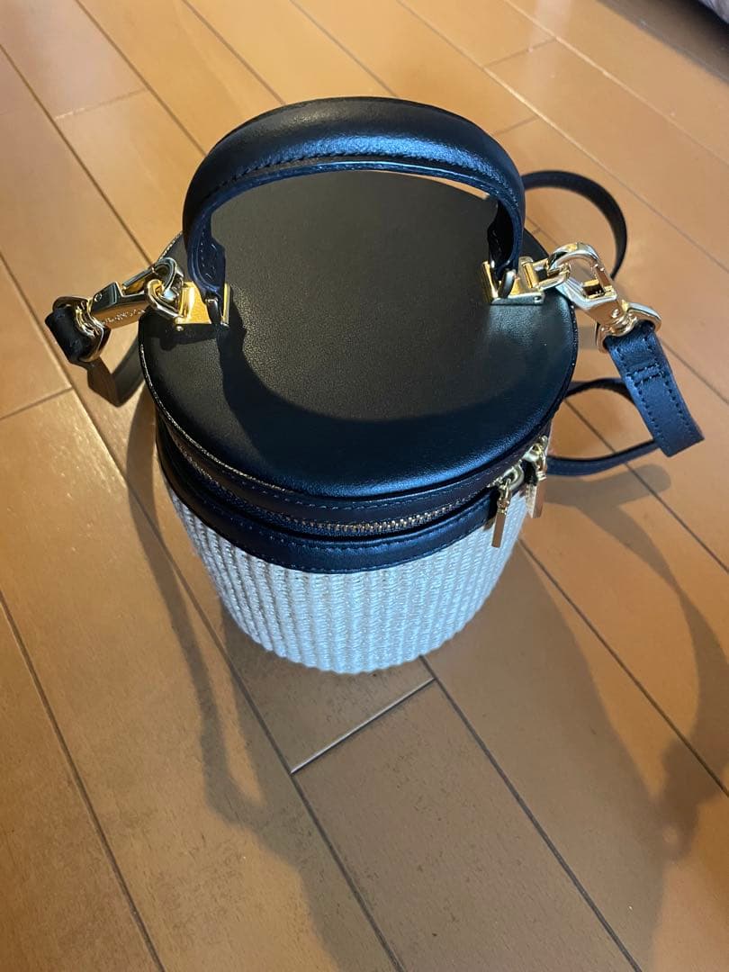 ヴィオラドーロかごバッグバニティ