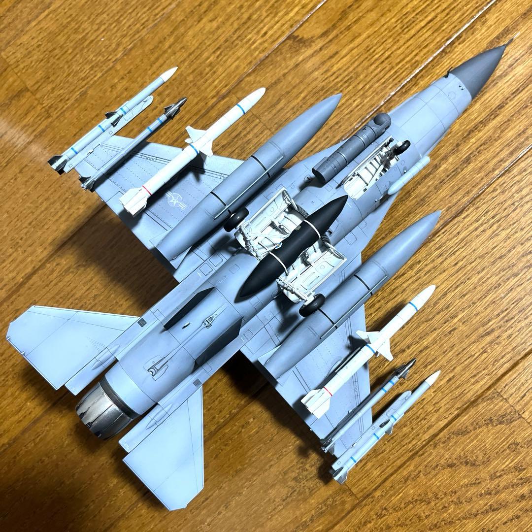 戦闘機プラモデル完成品1/48ハセガワF-16ファイティングファルコン