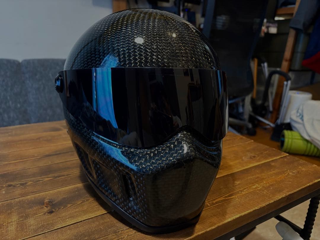 Bandit カーボンヘルメット 2XL