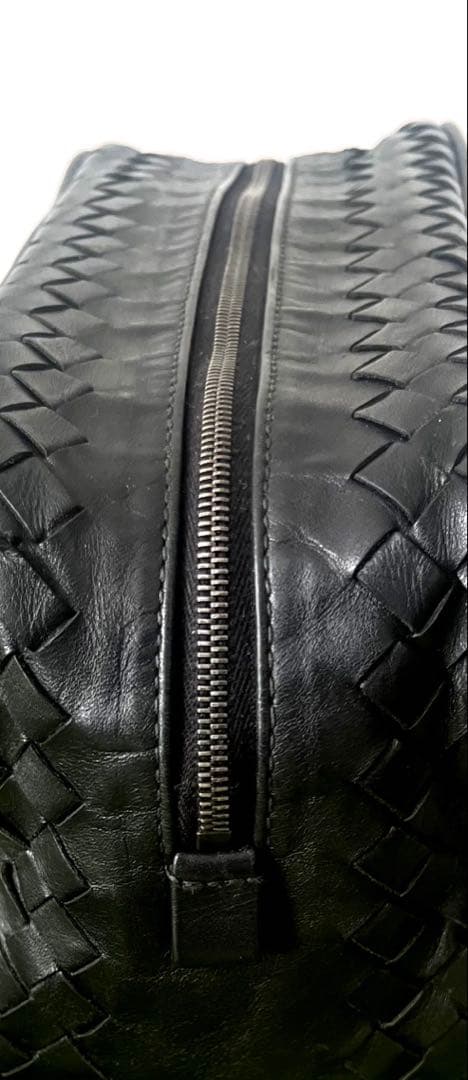 BOTTEGA VENETA ボッテガヴェネタ セカンドバッグイントレチャート黒