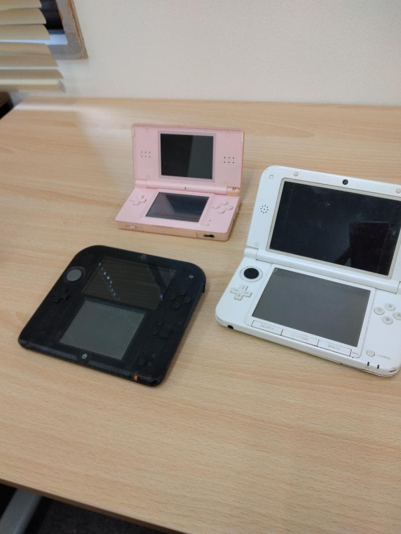 ポータブルゲーム機セット＋ソフト