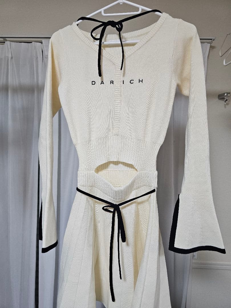 ダーリッチDarich ウエストオープンリボンデザインニットミニワンピース